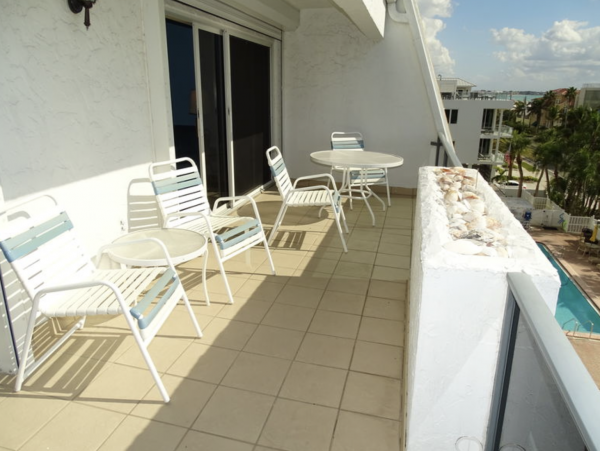 Siesta Key Value Vacation Rental with Gulf Views